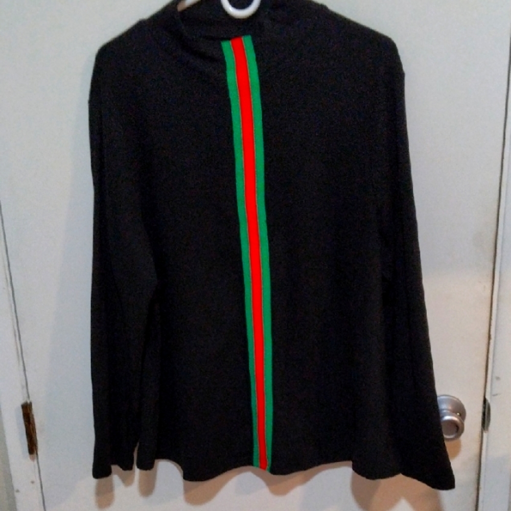 STYLEWE Black Turtleneck Sweater with Red and Green Stripe
